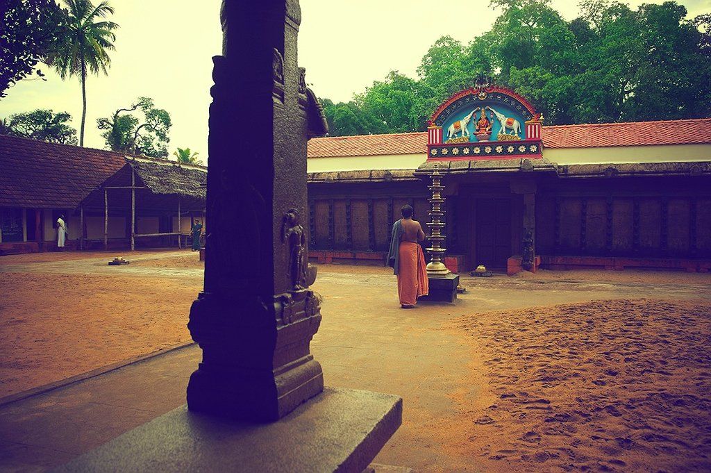 Gateway Varkala Servicios foto